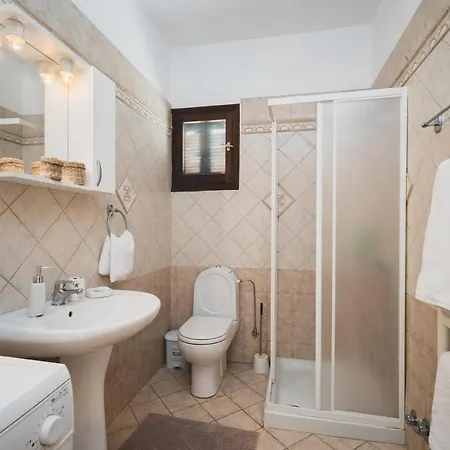 Guiscardos Luxury Вилла *