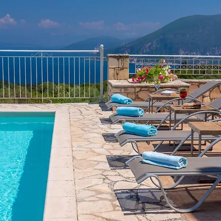 Вилла Guiscardos Luxury