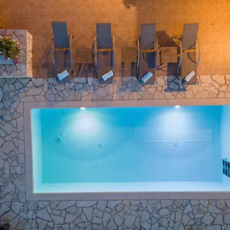 Guiscardos Luxury Φισκάρδο